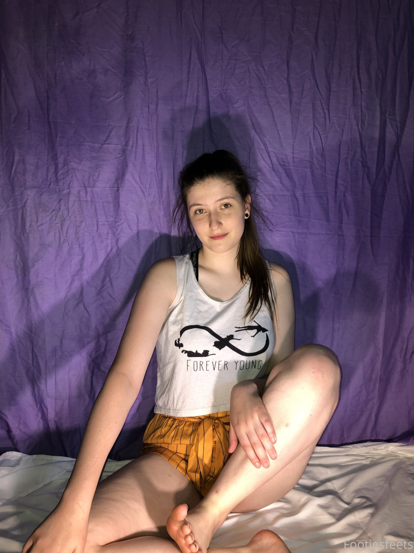 Photo by footiesfeets published on January 15,2024 03:41:06 - BestThots