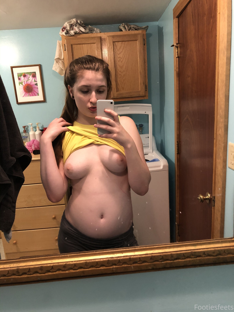 Photo by footiesfeets published on January 15,2024 03:41:46 - BestThots