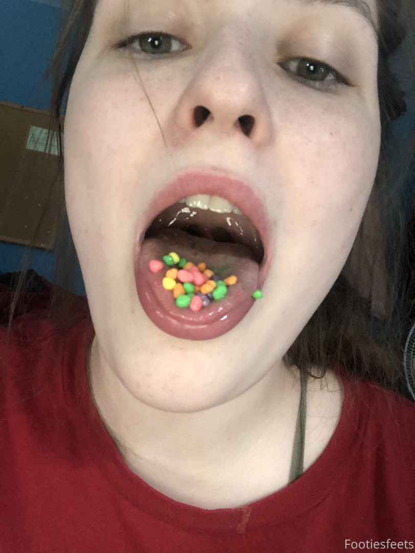 Photo by footiesfeets published on January 15,2024 03:42:01 - BestThots