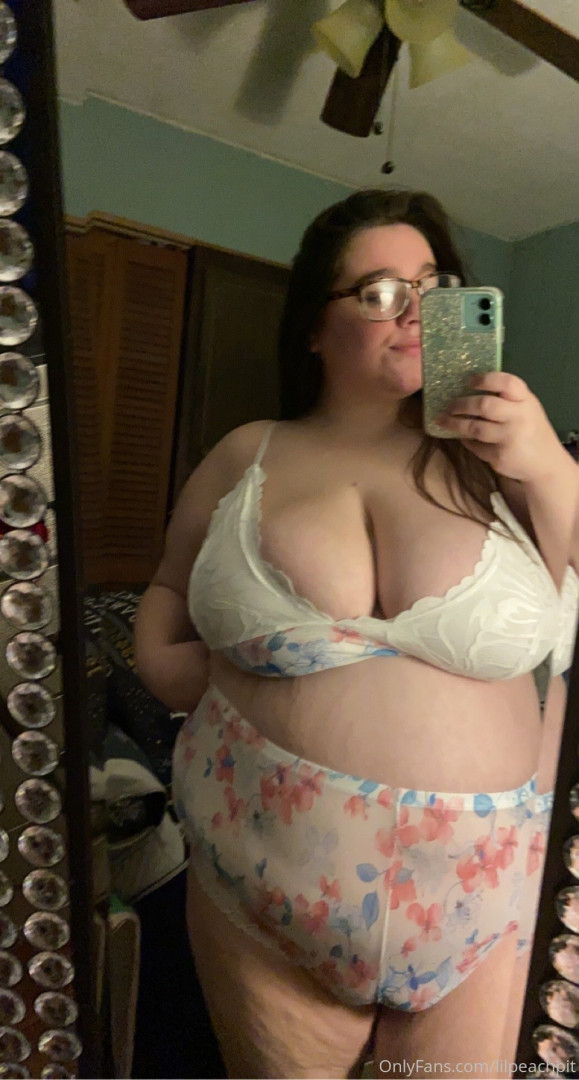 Photo by lilpeachpit published on May 22,2023 18:24:36 - BestThots