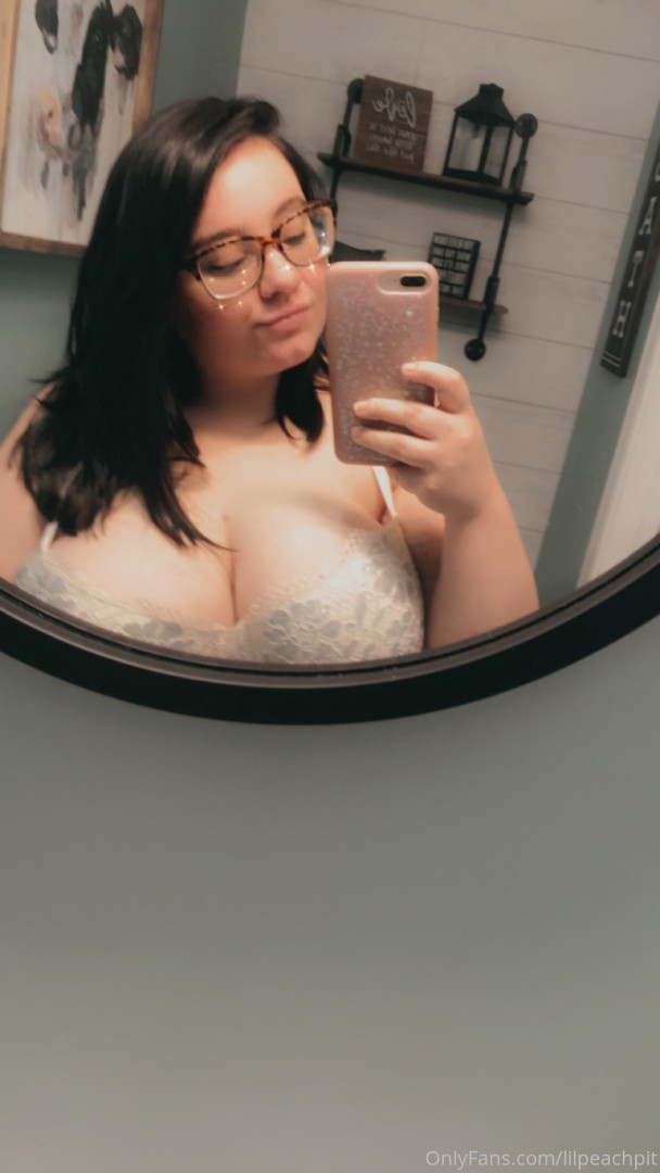 Photo by lilpeachpit published on May 22,2023 18:25:16 - BestThots