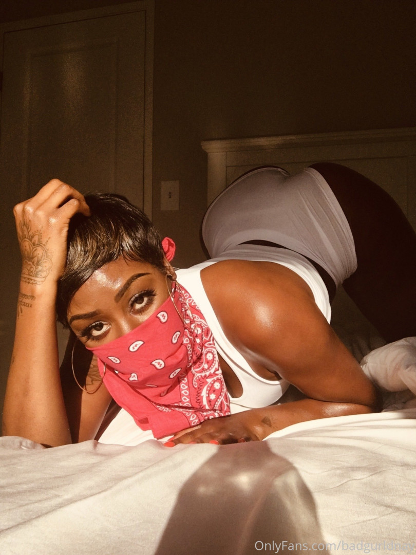 Photo by badgurldnay published on October 16,2023 19:22:02 - BestThots