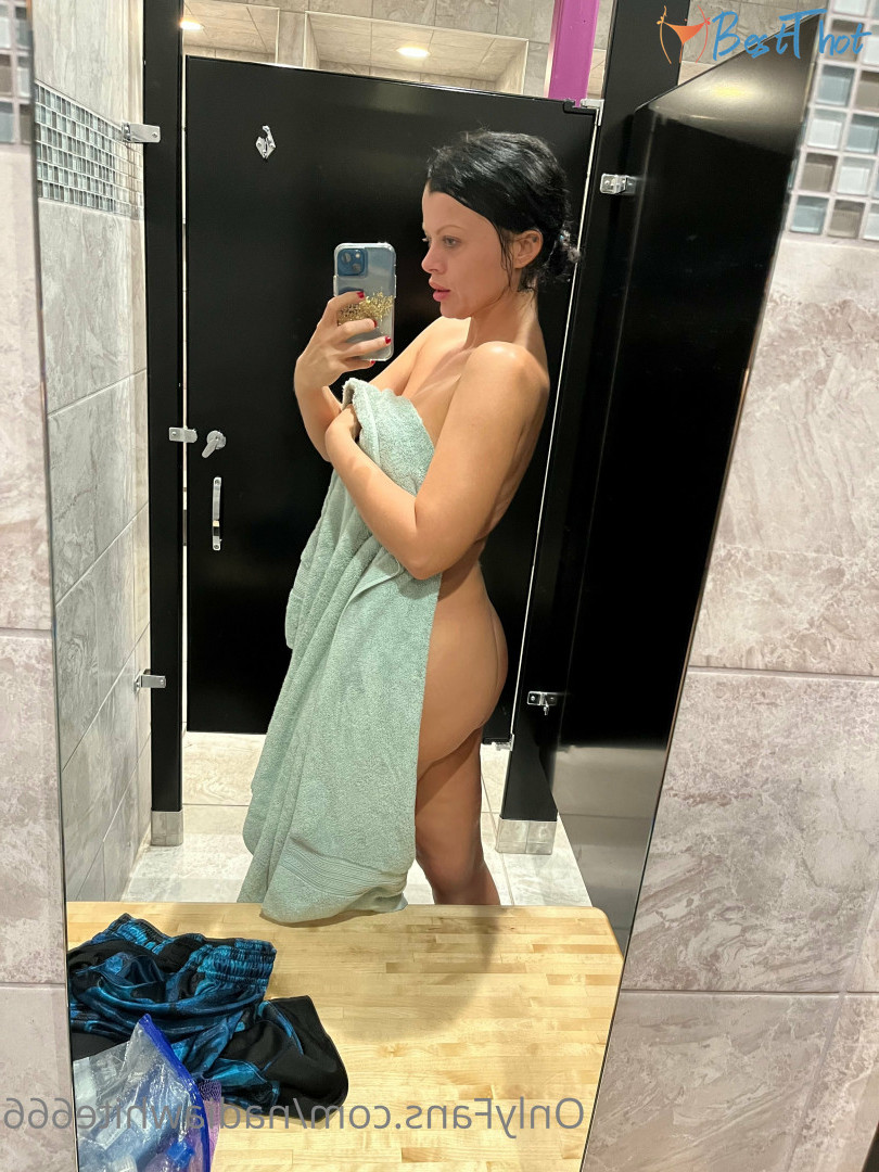 Photo by nadiawhite666 published on December 18,2024 19:09:31 - BestThots