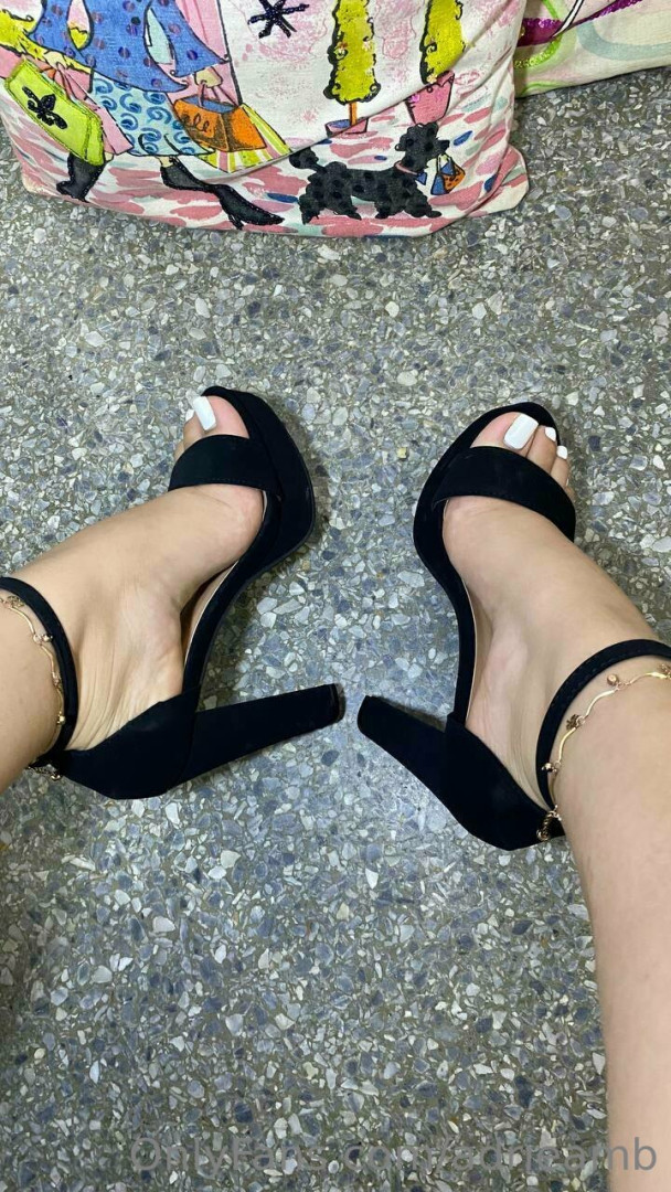 Photo by adrieamb published on November 20,2023 05:41:24 - BestThots