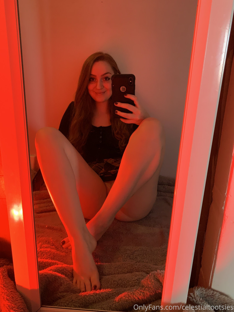 Photo by celestialtootsies published on October 16,2023 04:54:28 - BestThots