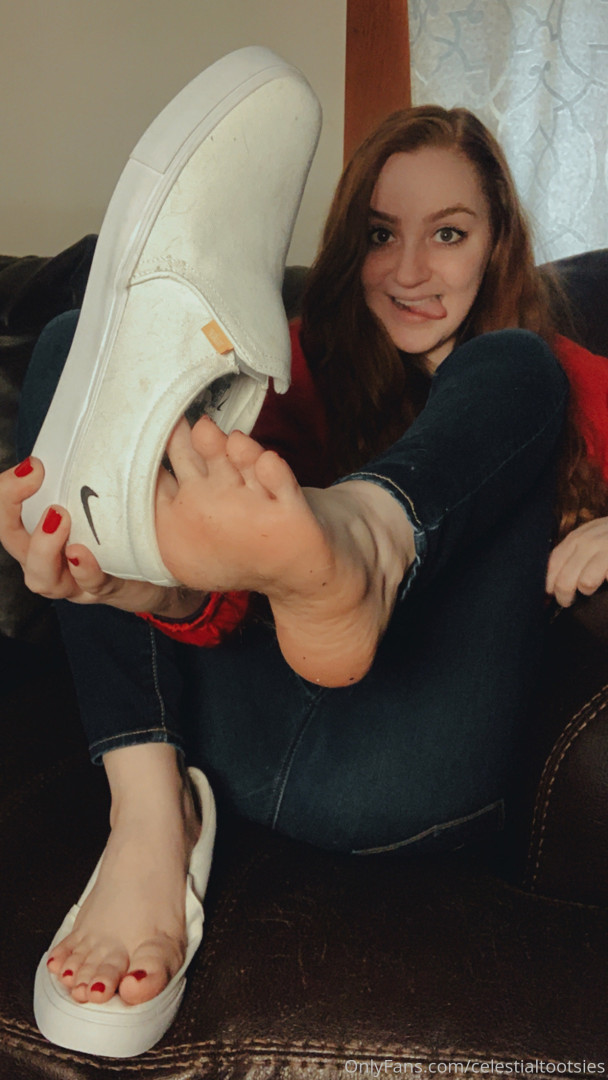 Photo by celestialtootsies published on October 16,2023 05:16:29 - BestThots