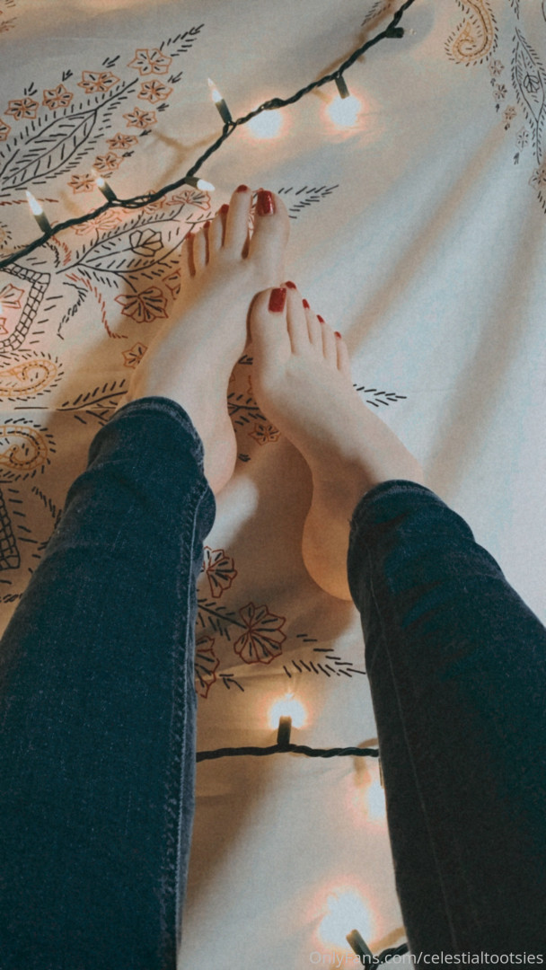 Photo by celestialtootsies published on October 16,2023 14:18:15 - BestThots