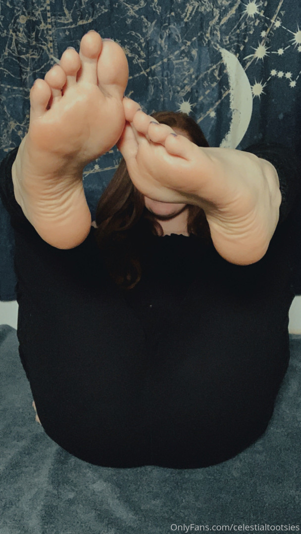 Photo by celestialtootsies published on October 16,2023 14:50:31 - BestThots