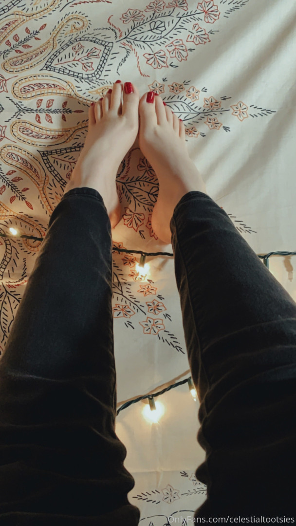 Photo by celestialtootsies published on October 16,2023 14:58:07 - BestThots