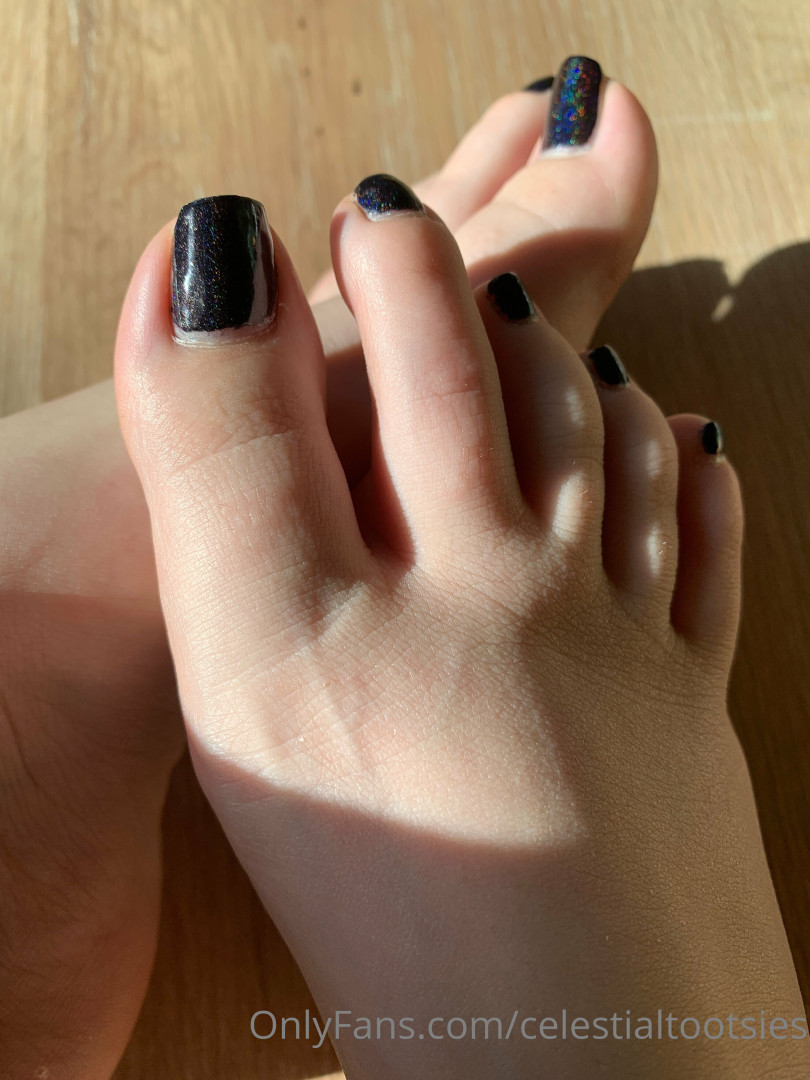 Photo by celestialtootsies published on October 16,2023 15:13:28 - BestThots