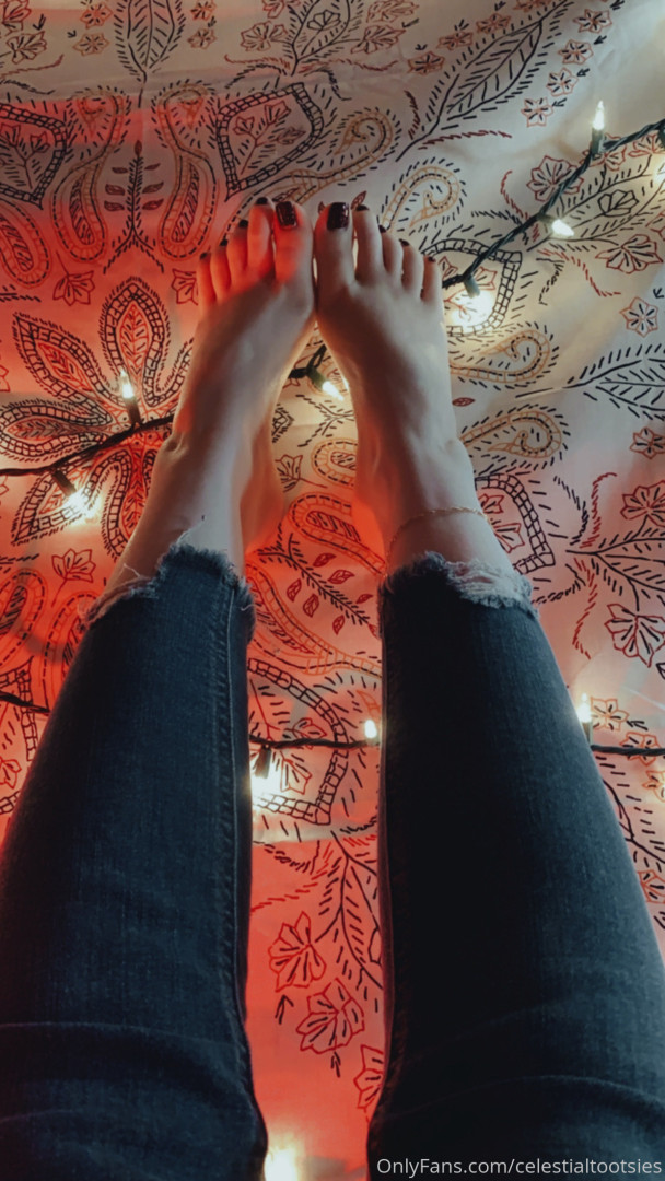 Photo by celestialtootsies published on October 16,2023 15:18:19 - BestThots