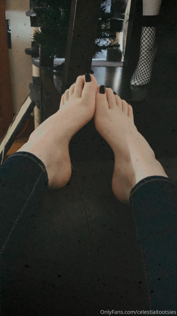 Photo by celestialtootsies published on October 16,2023 15:27:52 - BestThots