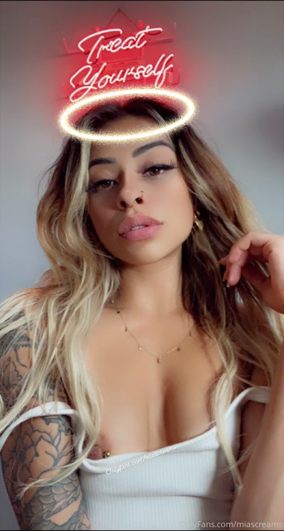 Photo by miascreams published on July 7,2023 13:07:02 - BestThots