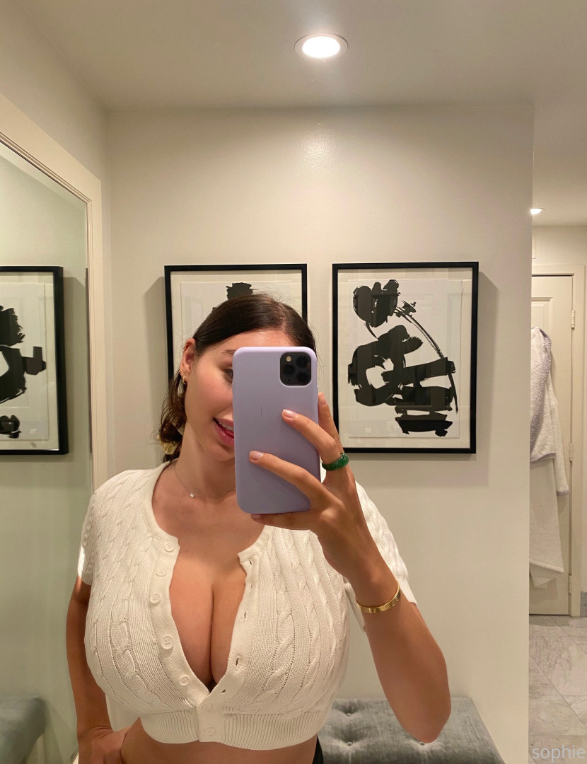 Photo by sophiemudd published on August 14,2023 12:03:24 - BestThots