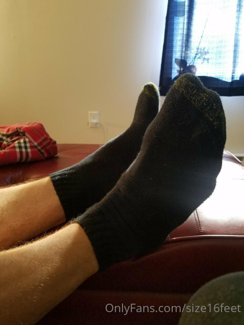 Photo by size16feet published on May 17,2023 23:36:47 - BestThots