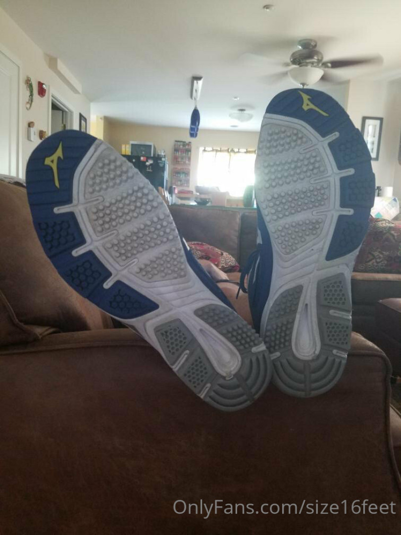 Photo by size16feet published on May 17,2023 23:36:54 - BestThots