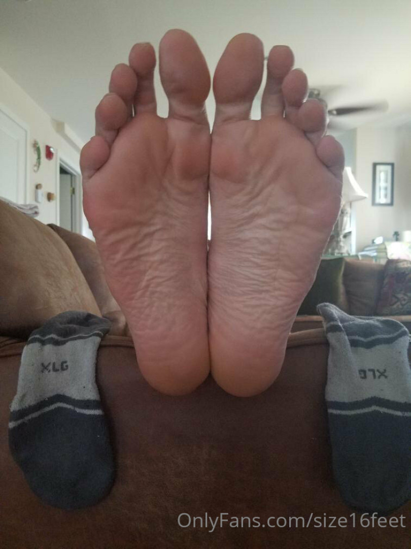 Photo by size16feet published on May 17,2023 23:37:02 - BestThots