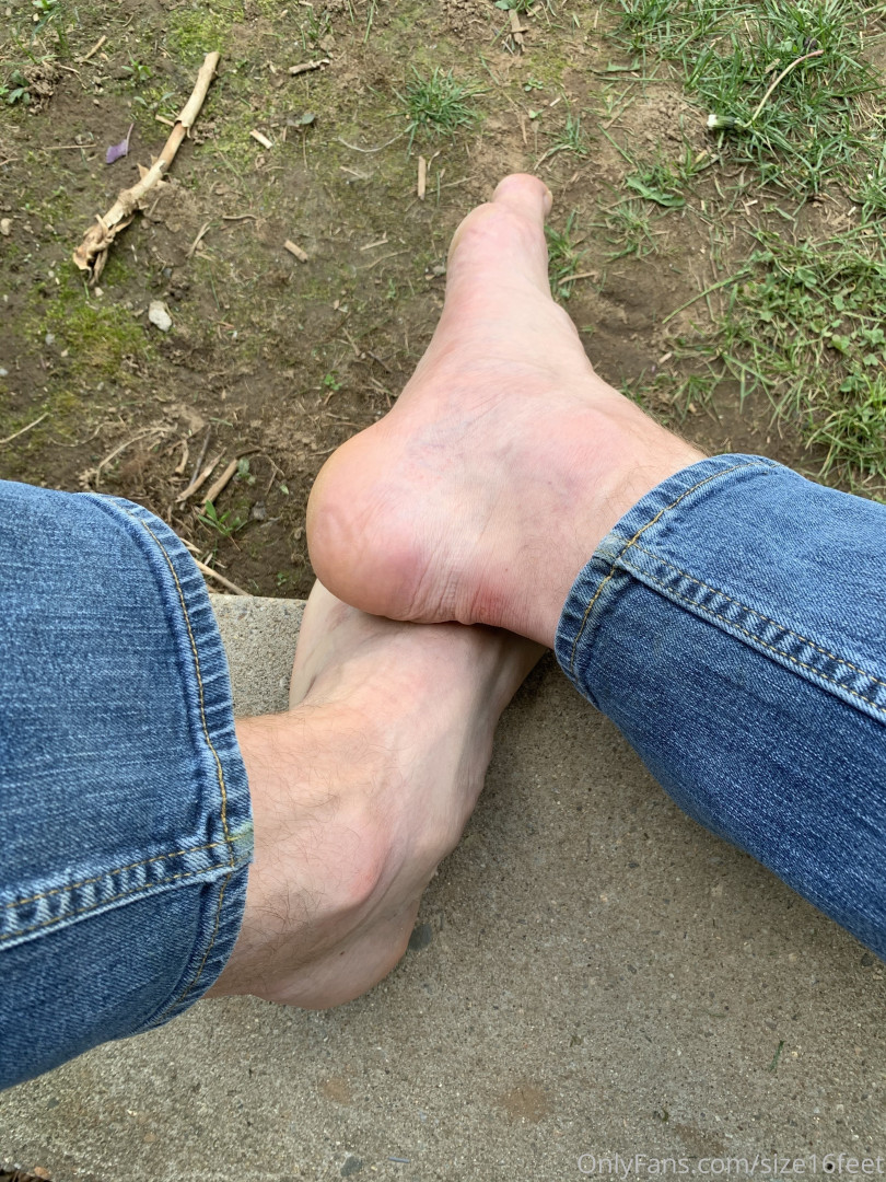 Photo by size16feet published on May 17,2023 23:37:11 - BestThots