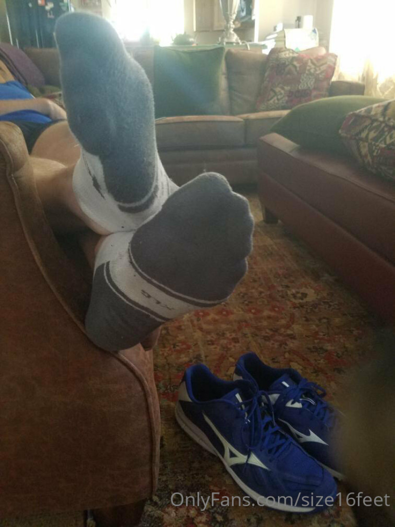 Photo by size16feet published on May 17,2023 23:37:21 - BestThots