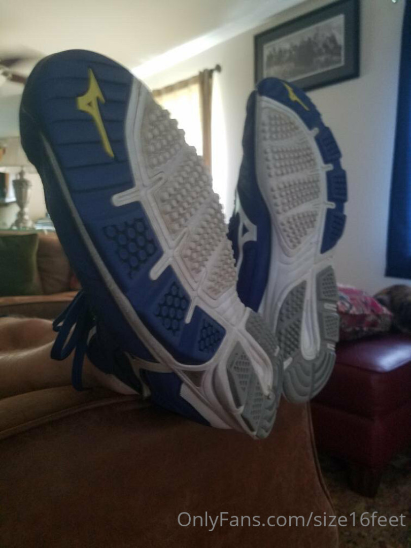 Photo by size16feet published on May 17,2023 23:37:21 - BestThots