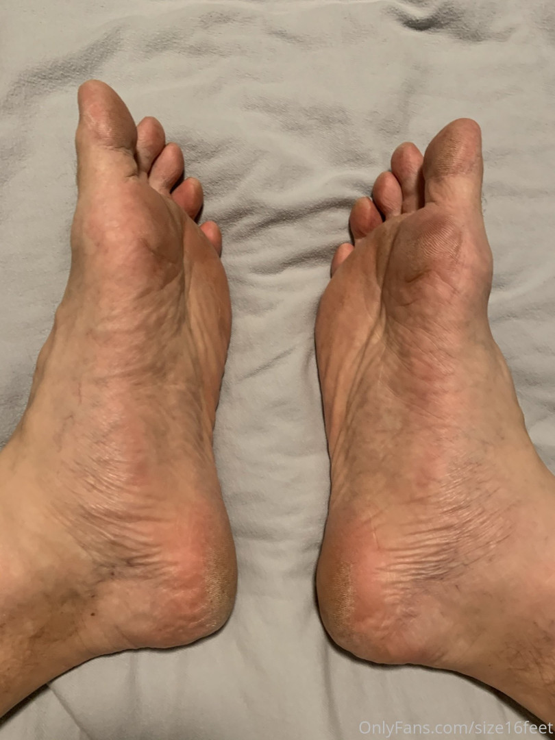 Photo by size16feet published on May 17,2023 23:37:39 - BestThots