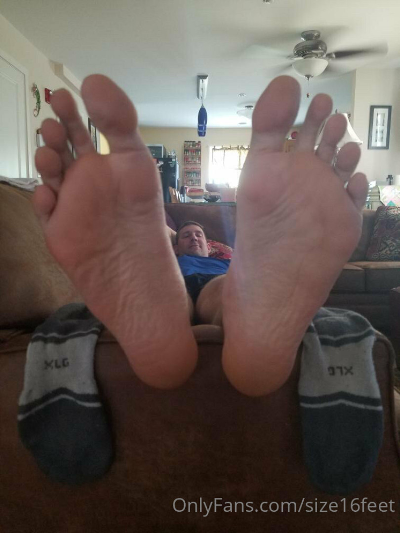 Photo by size16feet published on May 17,2023 23:37:40 - BestThots