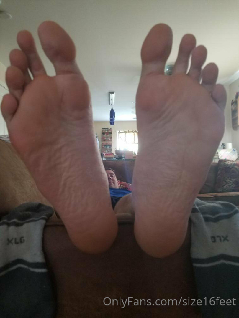 Photo by size16feet published on May 17,2023 23:37:46 - BestThots