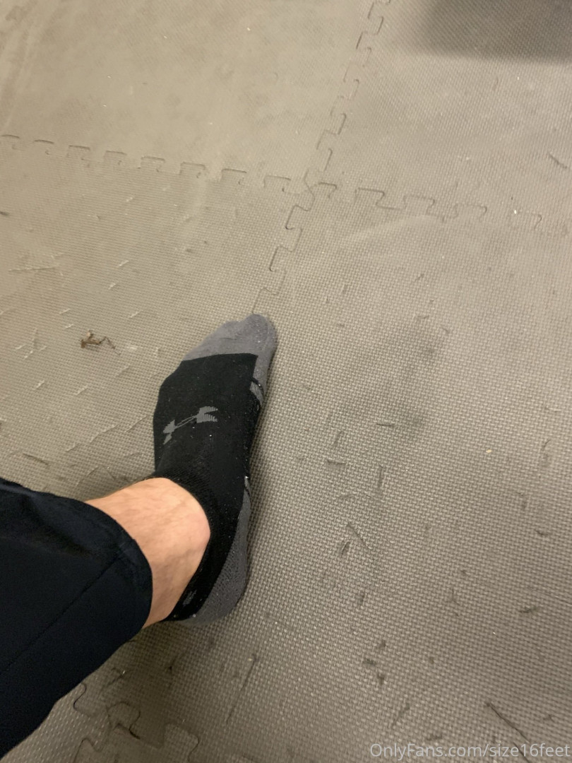 Photo by size16feet published on May 17,2023 23:37:50 - BestThots