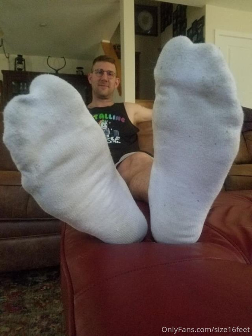 Photo by size16feet published on May 17,2023 23:37:51 - BestThots