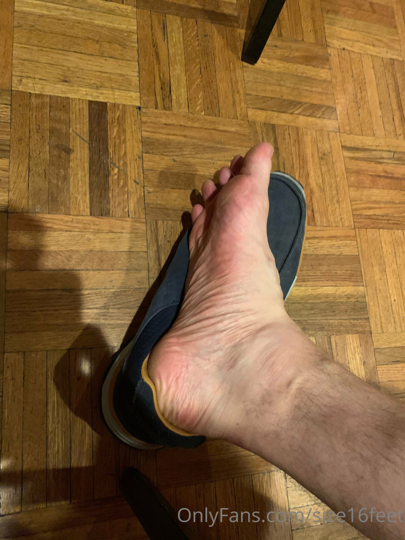 Photo by size16feet published on May 17,2023 23:38:04 - BestThots