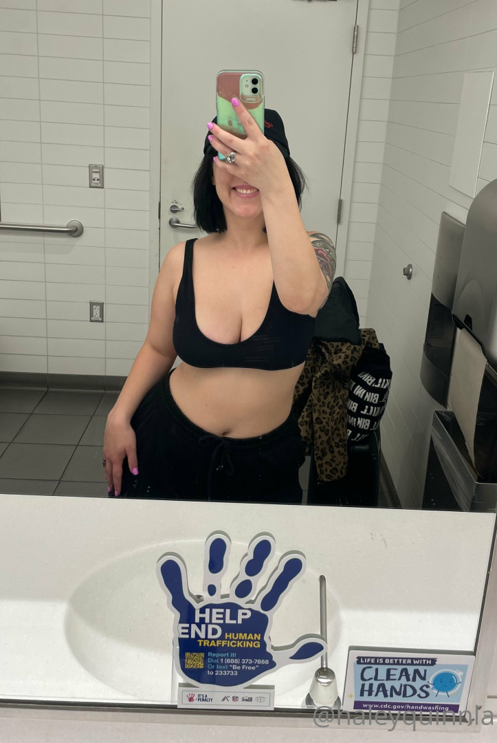 Photo by haleyquinnla published on November 2,2023 13:45:59 - BestThots