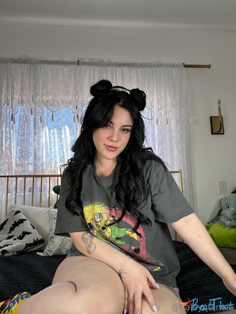 Photo by haleyquinnla published on January 20,2025 04:00:41 - BestThots