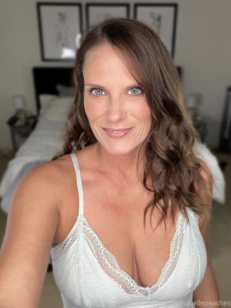 Photo by annabellepeaches published on June 21,2023 15:52:18 - BestThots