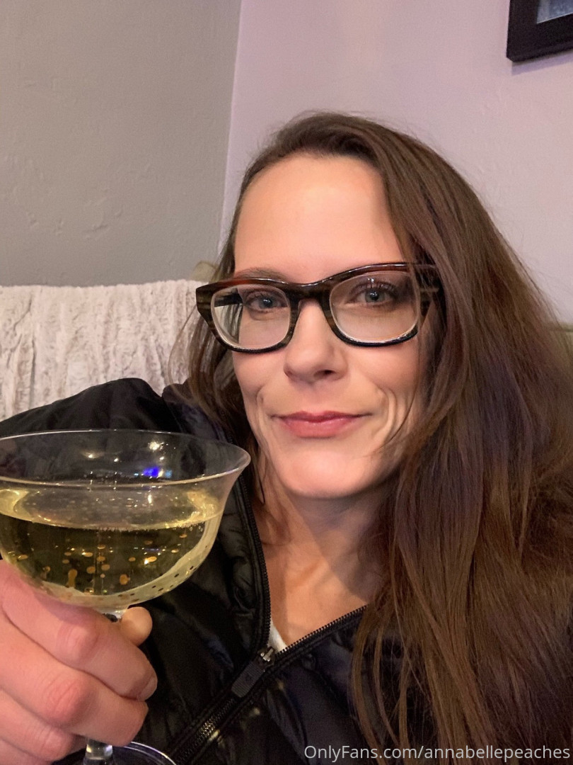 Photo by annabellepeaches published on June 21,2023 15:56:49 - BestThots