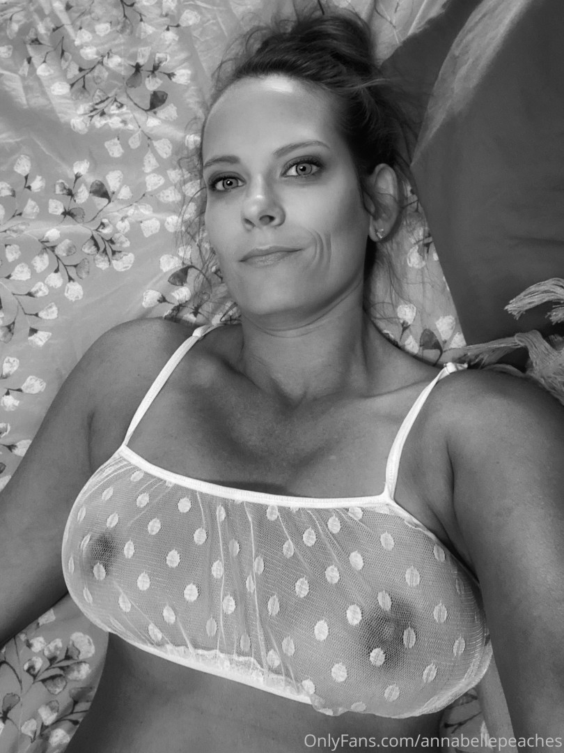 Photo by annabellepeaches published on June 21,2023 17:20:44 - BestThots