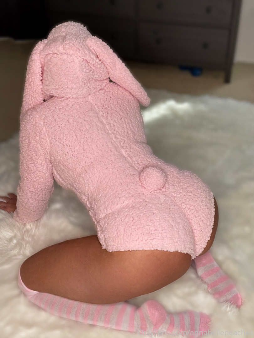 Photo by annabellepeaches published on June 21,2023 17:27:56 - BestThots