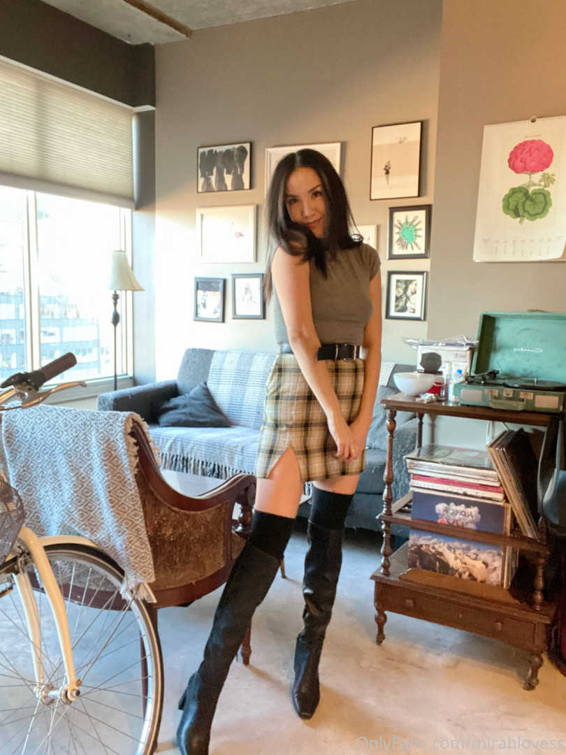 Photo by mirahlovess published on October 16,2023 10:31:06 - BestThots