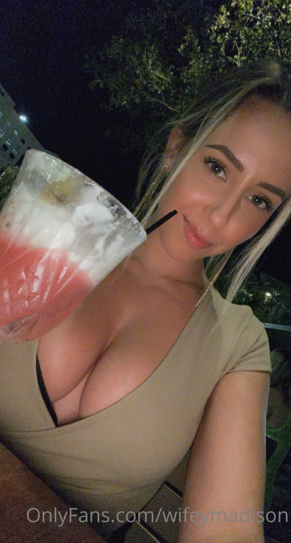 Photo by wifeymadison published on June 30,2023 14:56:28 - BestThots