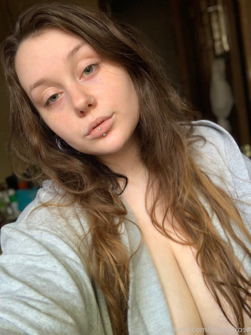 Photo by sluttylilrose published on October 11,2023 18:47:58 - BestThots