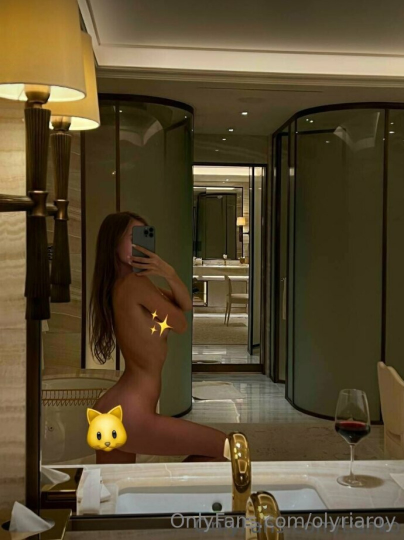 Photo by olyriaroy published on July 30,2023 10:32:58 - BestThots