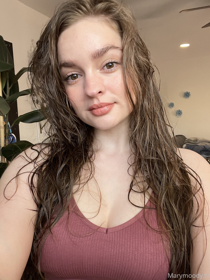 Photo by marymoodyxxx published on October 16,2023 12:40:49 - BestThots