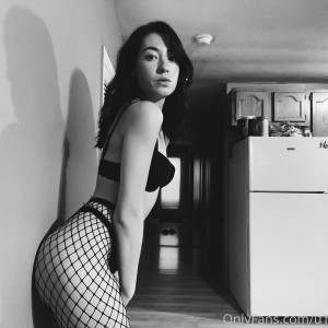 notsoinocent.asian #6753987