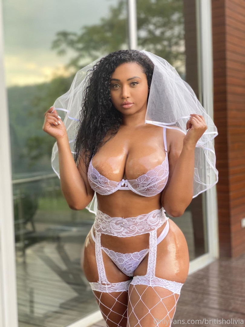 Photo by britisholivia published on October 16,2023 13:17:40 - BestThots