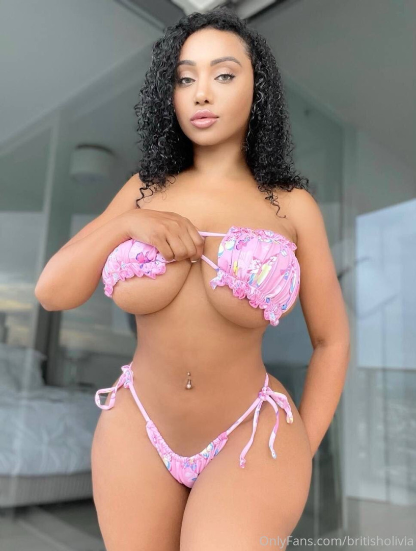 Photo by britisholivia published on October 16,2023 13:20:20 - BestThots