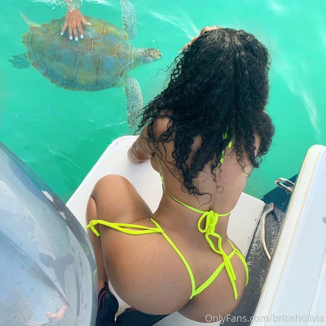 Photo by britisholivia published on October 16,2023 13:32:36 - BestThots