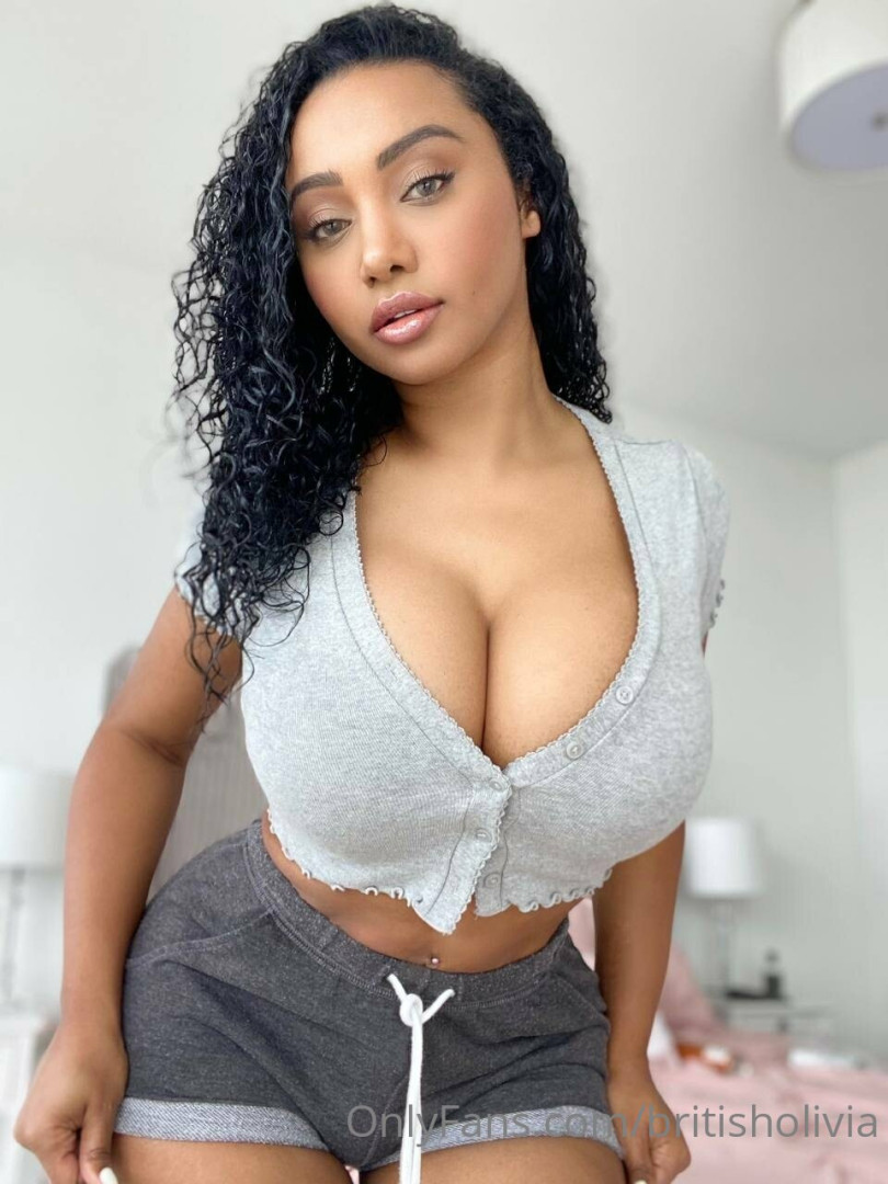 Photo by britisholivia published on January 4,2024 05:10:41 - BestThots
