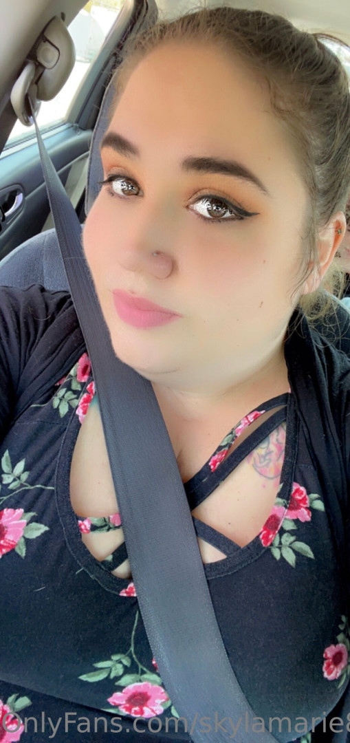 Photo by skylamarie89 published on May 17,2023 22:51:52 - BestThots