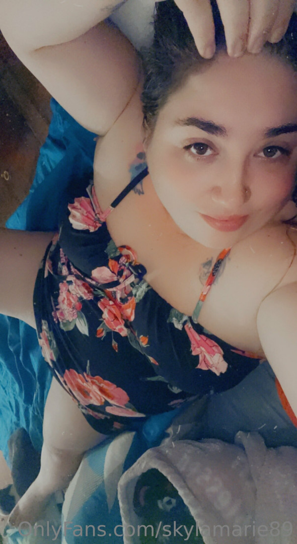 Photo by skylamarie89 published on May 17,2023 22:51:59 - BestThots