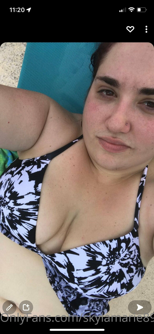 Photo by skylamarie89 published on May 17,2023 22:52:09 - BestThots