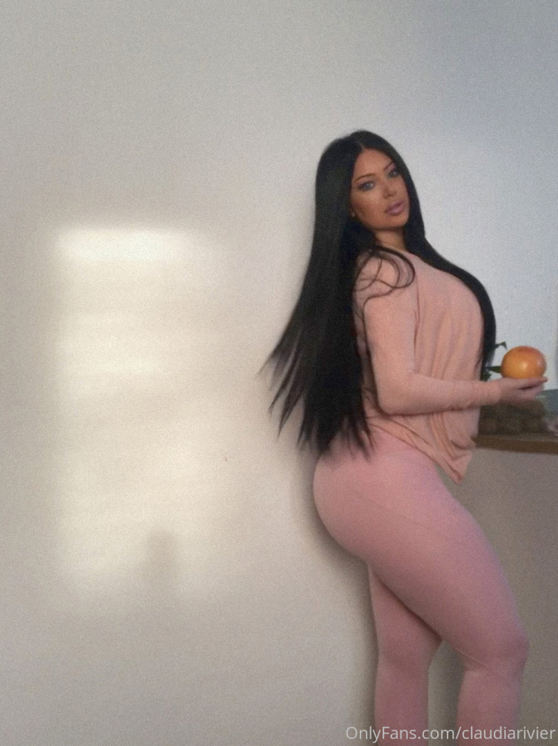 Photo by claudiarivier published on August 30,2023 02:47:51 - BestThots